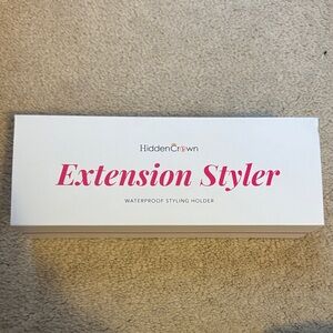 Hidden Crown Extension Styler - White